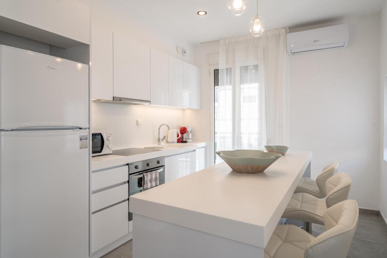 Апартаменты Athens Experience In Exarchia, Big Terrace Экстерьер фото